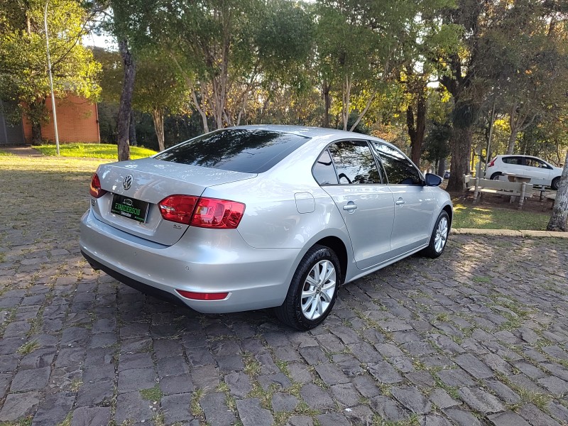 JETTA 2.0 COMFORTLINE FLEX 4P TIPTRONIC - 2013 - CAXIAS DO SUL