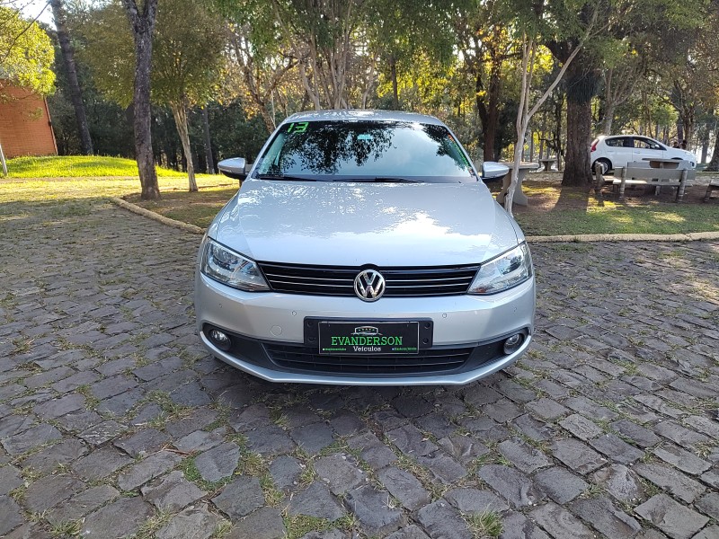 JETTA 2.0 COMFORTLINE FLEX 4P TIPTRONIC - 2013 - CAXIAS DO SUL