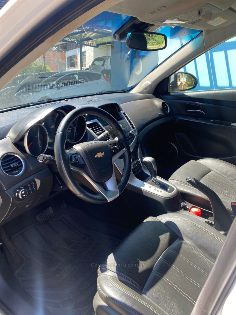 CRUZE 1.8 LT SPORT6 16V FLEX 4P AUTOMÁTICO - 2014 - CANELA