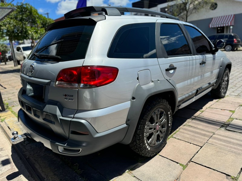 PALIO 1.8 MPI ADVENTURE WEEKEND 8V FLEX 4P MANUAL - 2011 - CAXIAS DO SUL