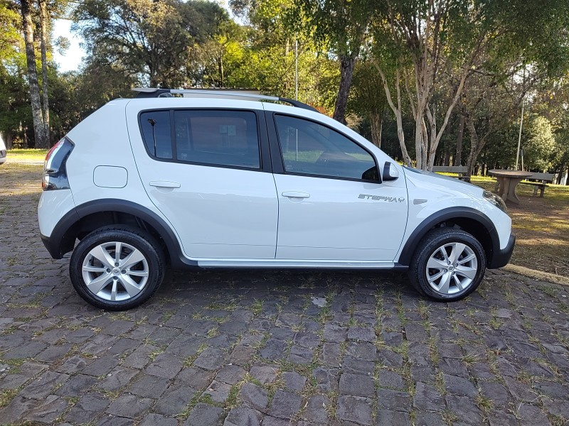 SANDERO 1.6 STEPWAY 16V FLEX 4P MANUAL - 2014 - CAXIAS DO SUL