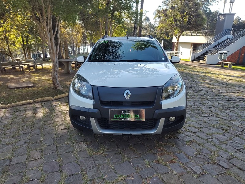 SANDERO 1.6 STEPWAY 16V FLEX 4P MANUAL - 2014 - CAXIAS DO SUL