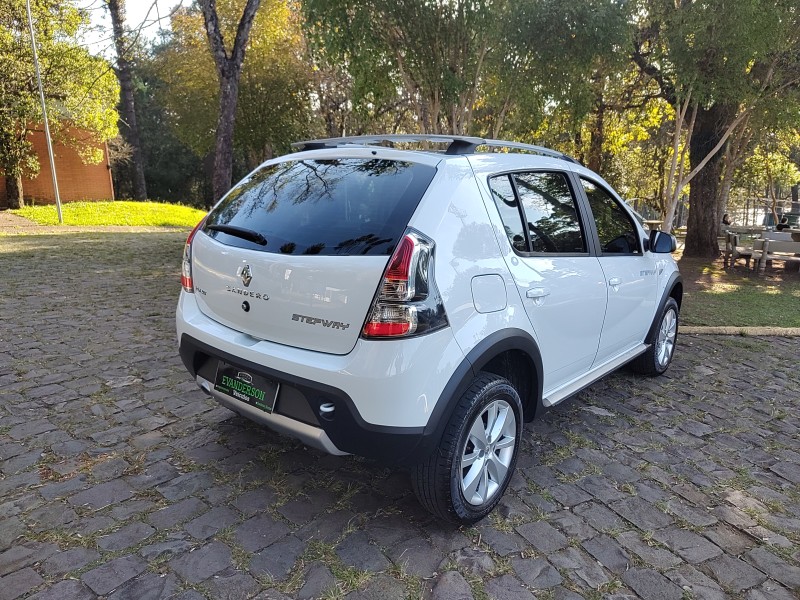 SANDERO 1.6 STEPWAY 16V FLEX 4P MANUAL - 2014 - CAXIAS DO SUL