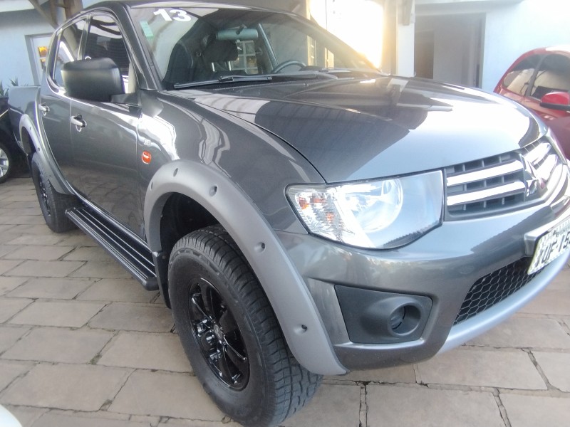 L200 TRITON 3.2 GLS 4X4 CD 16V TURBO INTERCOLER DIESEL 4P MANUAL - 2013 - VERANóPOLIS