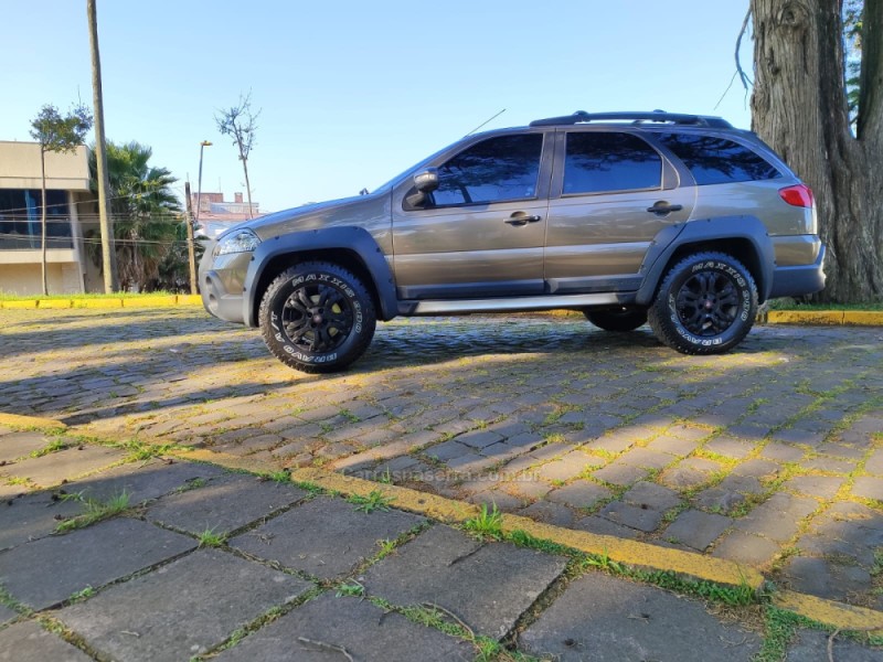 PALIO 1.8 MPI ADVENTURE LOCKER WEEKEND 8V FLEX 4P MANUAL - 2010 - CAXIAS DO SUL