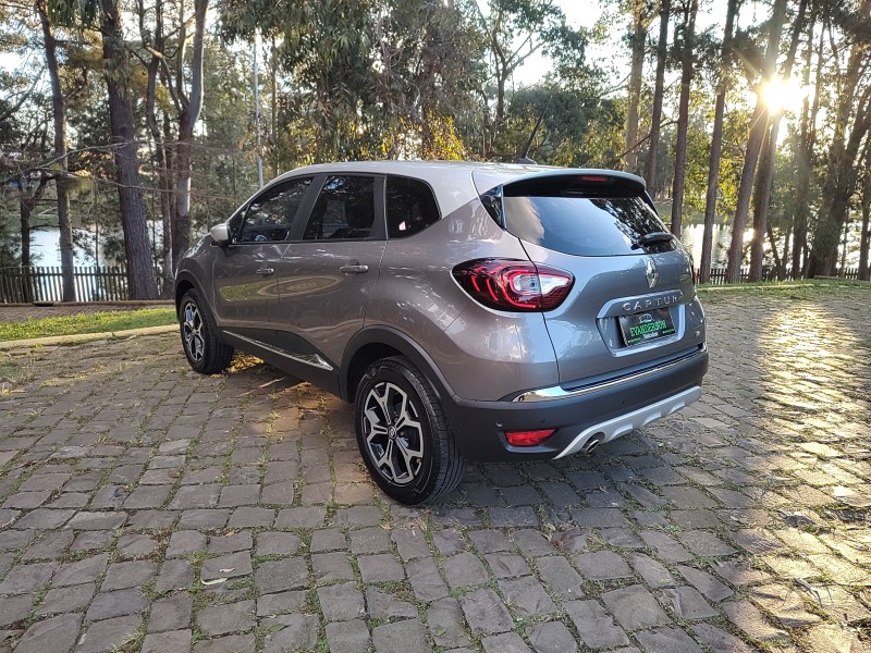 CAPTUR 1.3 ICONIC 16V TURBO FLEX 4P AUTOMÁTICO - 2022 - CAXIAS DO SUL