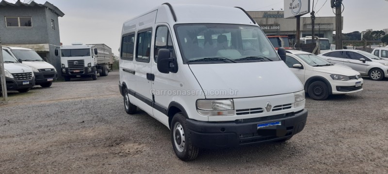 MASTER 2.5 DCI MINIBUS L2H2 16 LUGARES 16V DIESEL 3P MANUAL - 2009 - FARROUPILHA