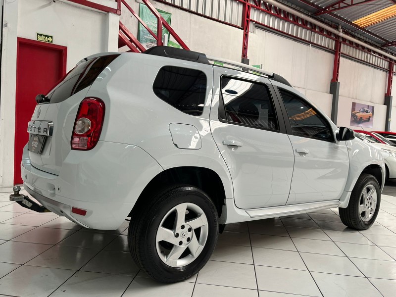 DUSTER 1.6 DYNAMIQUE 4X2 16V FLEX 4P MANUAL - 2015 - NOVO HAMBURGO