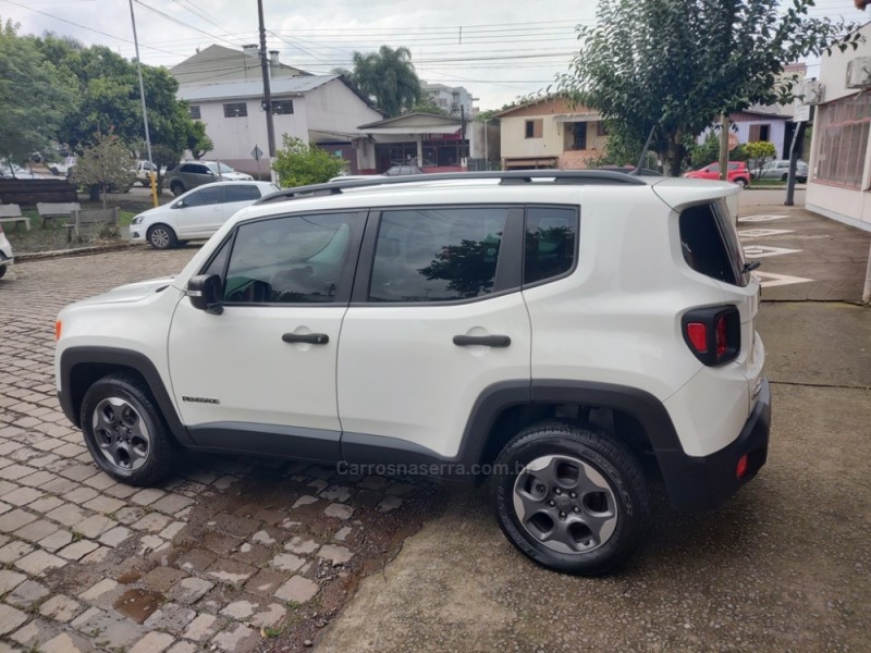 RENEGADE 2.0 16V TURBO DIESEL SPORT 4P 4X4 AUTOMÁTICO - 2016 - GUAPORé