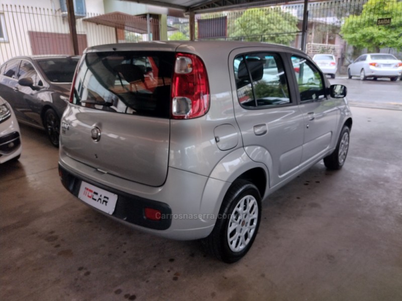 UNO 1.0 EVO VIVACE 8V FLEX 4P MANUAL - 2014 - GARIBALDI