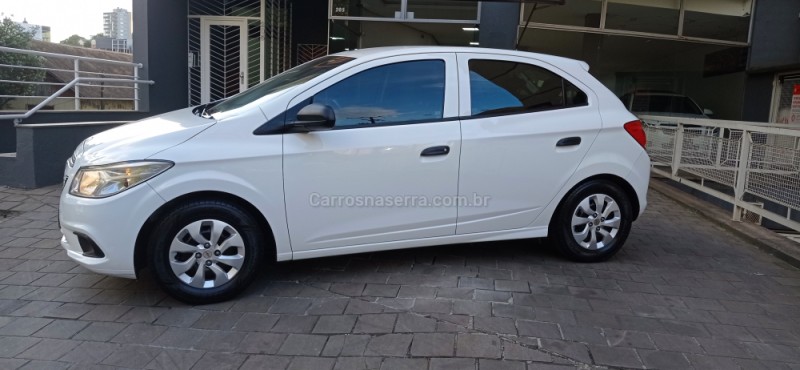 ONIX 1.0 JOY HATCH 8VFLEX 4P MANUAL - 2018 - CAXIAS DO SUL