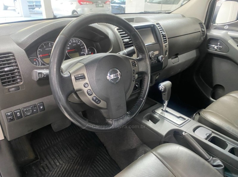 FRONTIER 2.5 SL 4X4 CD TURBO ELETRONIC DIESEL 4P AUTOMÁTICO - 2015 - BENTO GONçALVES