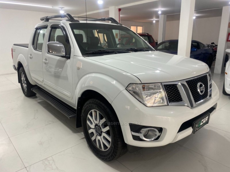 FRONTIER 2.5 SL 4X4 CD TURBO ELETRONIC DIESEL 4P AUTOMÁTICO - 2015 - BENTO GONçALVES