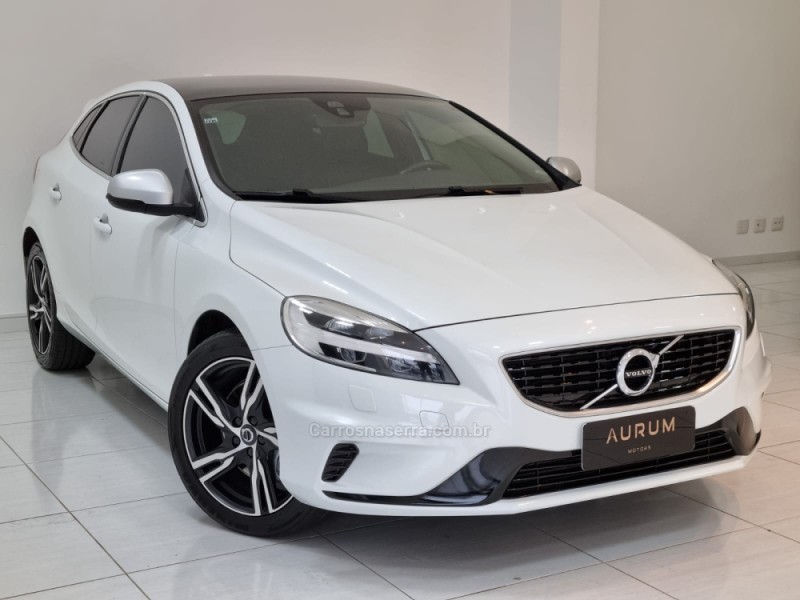 v40 2.0 t5 r design turbo gasolina 4p automatico 2019 caxias do sul