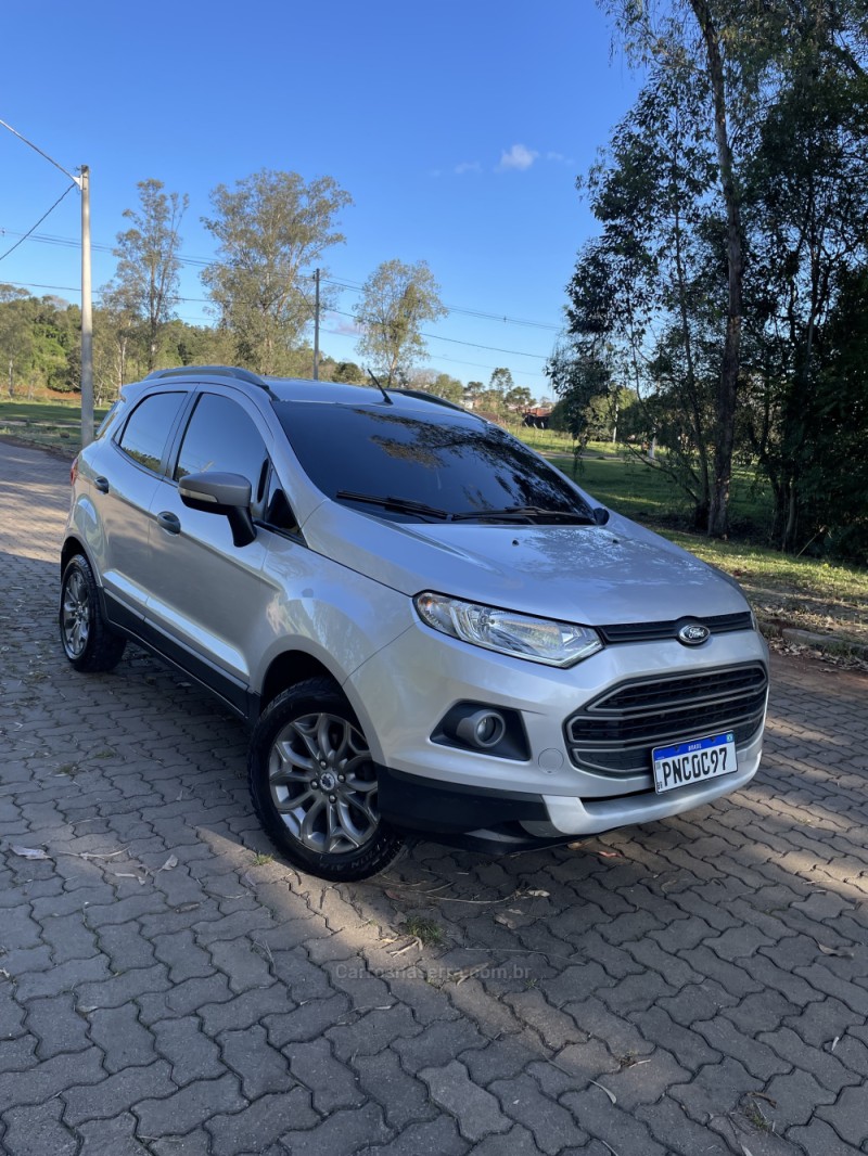 ECOSPORT 1.6 FREESTYLE 8V FLEX 4P MANUAL