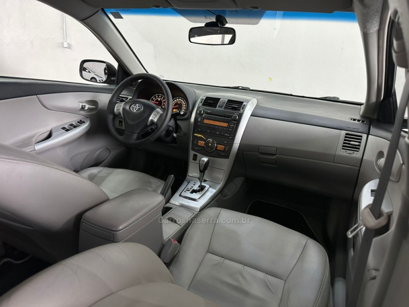 COROLLA 2.0 XEI 16V FLEX 4P AUTOMÁTICO - 2013 - NOVO HAMBURGO