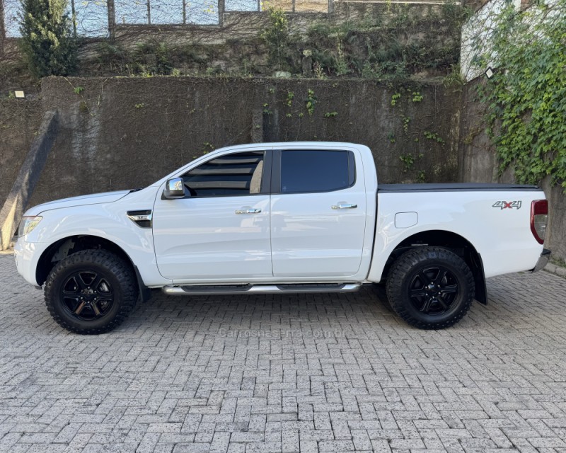 RANGER 3.2 XLT 4X4 CD 20V DIESEL 4P AUTOMÁTICO - 2015 - TAQUARA