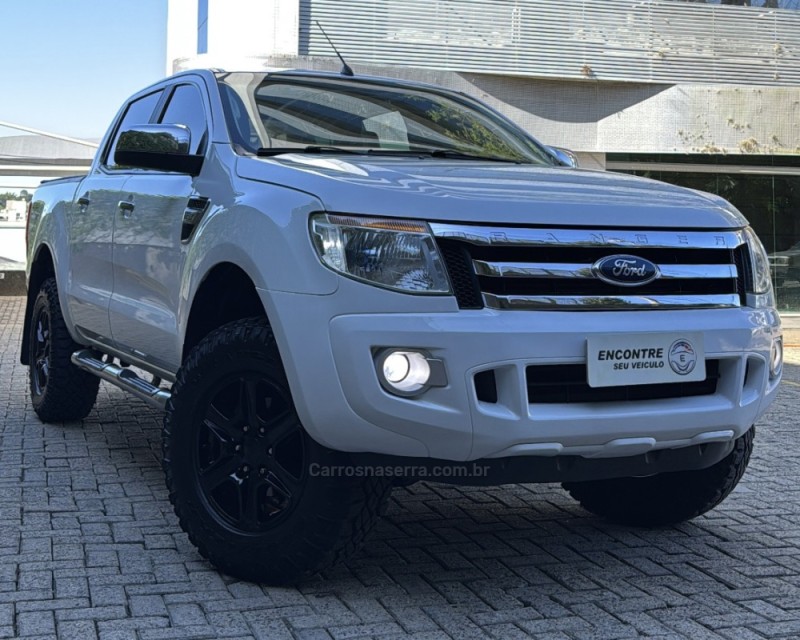 RANGER 3.2 XLT 4X4 CD 20V DIESEL 4P AUTOMÁTICO - 2015 - TAQUARA