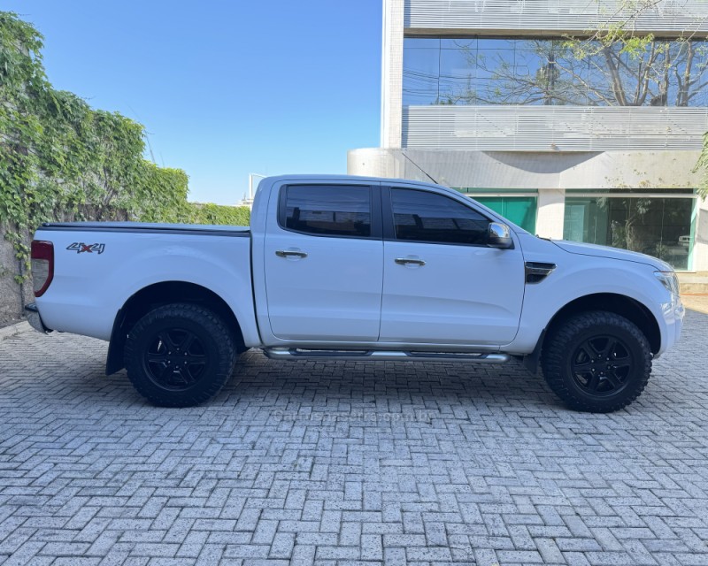 RANGER 3.2 XLT 4X4 CD 20V DIESEL 4P AUTOMÁTICO - 2015 - TAQUARA