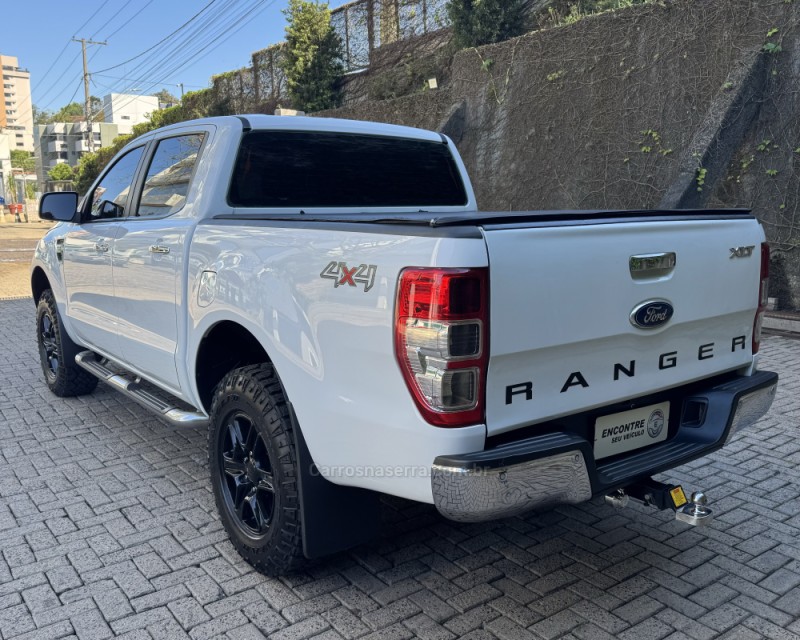 RANGER 3.2 XLT 4X4 CD 20V DIESEL 4P AUTOMÁTICO - 2015 - TAQUARA