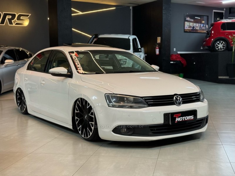 JETTA 2.0 COMFORTLINE FLEX 4P TIPTRONIC - 2013 - NOVO HAMBURGO