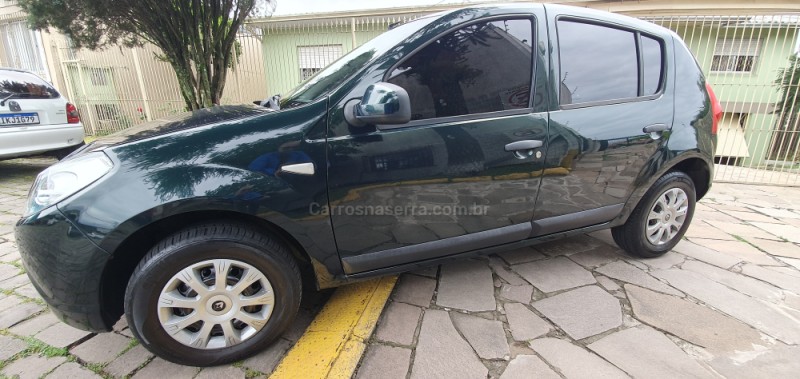 SANDERO 1.0 EXPRESSION 16V FLEX 4P MANUAL - 2011 - CAXIAS DO SUL