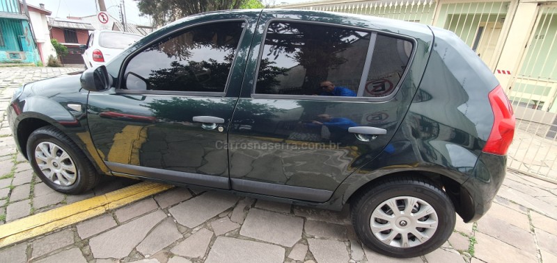 SANDERO 1.0 EXPRESSION 16V FLEX 4P MANUAL - 2011 - CAXIAS DO SUL