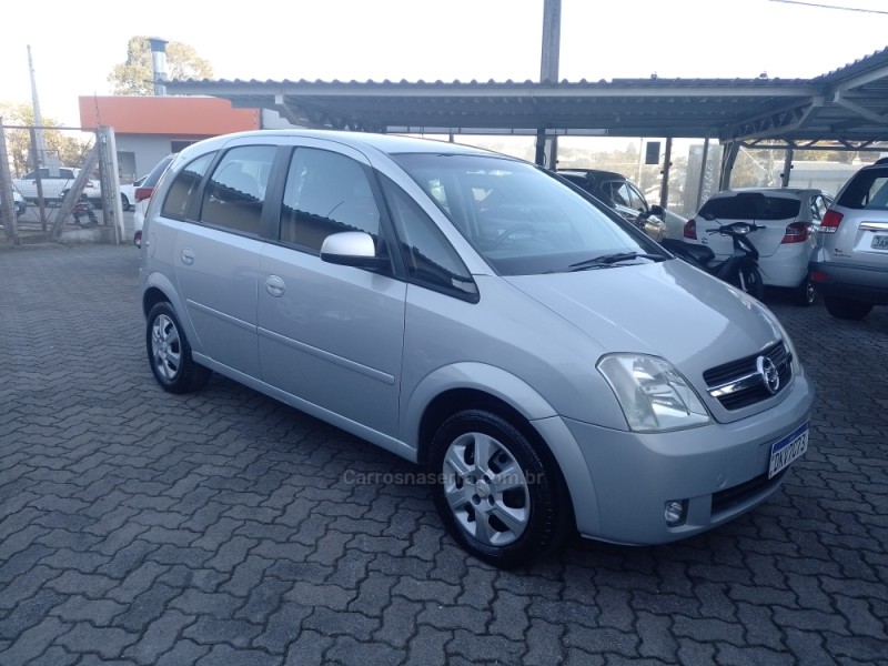 MERIVA 1.8 MPFI CD 8V GASOLINA 4P MANUAL - 2004 - BENTO GONçALVES