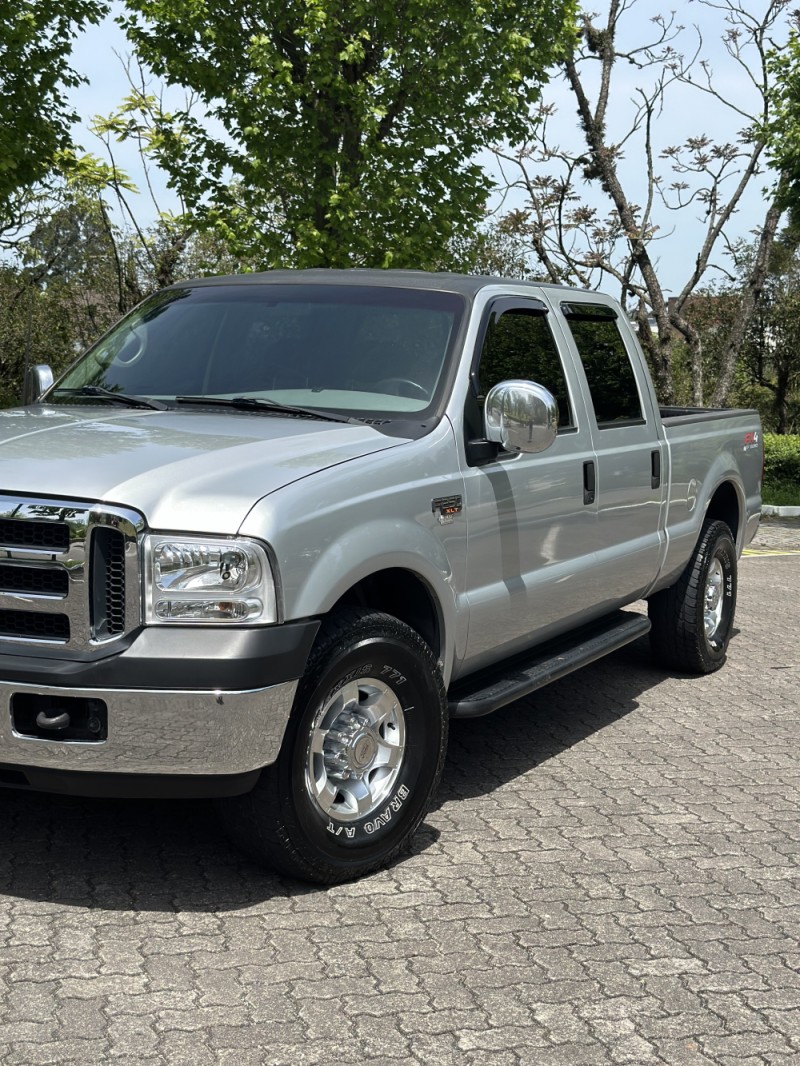 F-250 4.2 XLT 4X2 CD TURBO INTERCOOLER DIESEL 4P MANUAL - 2005 - CAXIAS DO SUL