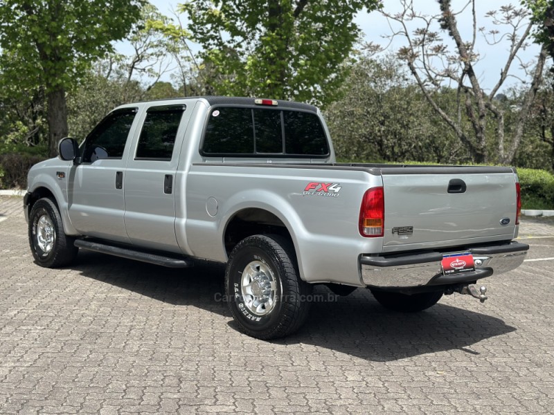 F-250 4.2 XLT 4X2 CD TURBO INTERCOOLER DIESEL 4P MANUAL - 2005 - CAXIAS DO SUL