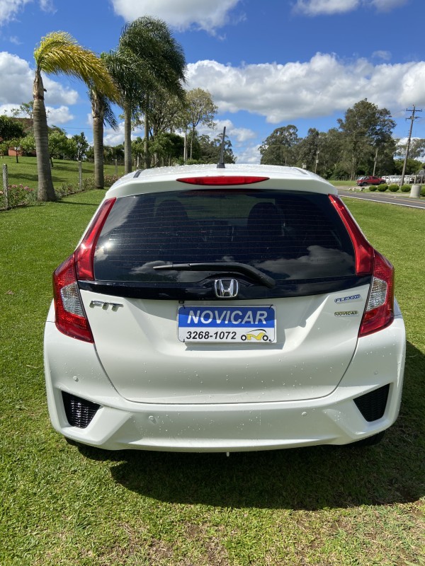 FIT 1.5 EX 16V FLEX 4P AUTOMÁTICO - 2015 - FARROUPILHA