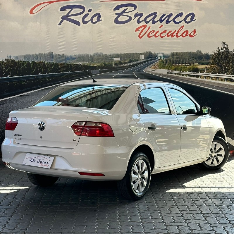 VOYAGE 1.6 MI CITY 8V FLEX 4P MANUAL - 2014 - CAXIAS DO SUL