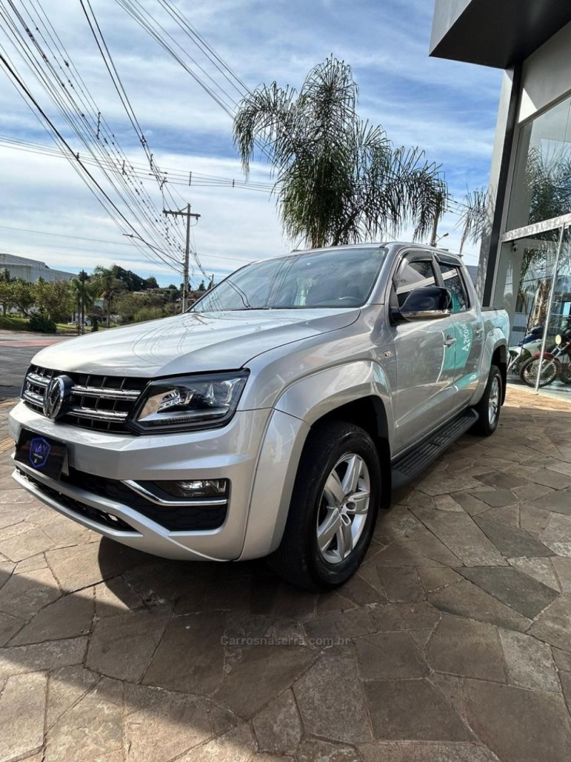 AMAROK 3.0 V6 TDI HIGHLINE CD DIESEL 4MOTION AUTOMÁTICO - 2018 - NãO-ME-TOQUE