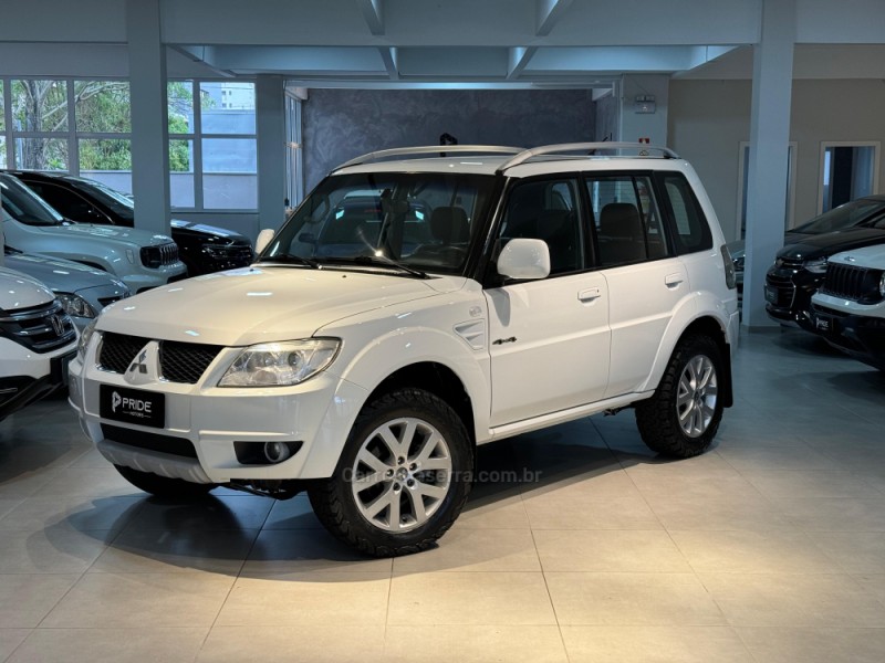 PAJERO TR4 2.0 4X4 16V 140CV FLEX 4P AUTOMÁTICO - 2012 - CAXIAS DO SUL