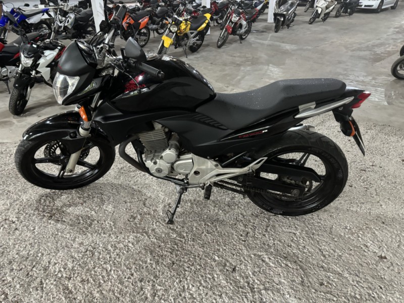 CB 300R  - 2011 - BENTO GONçALVES