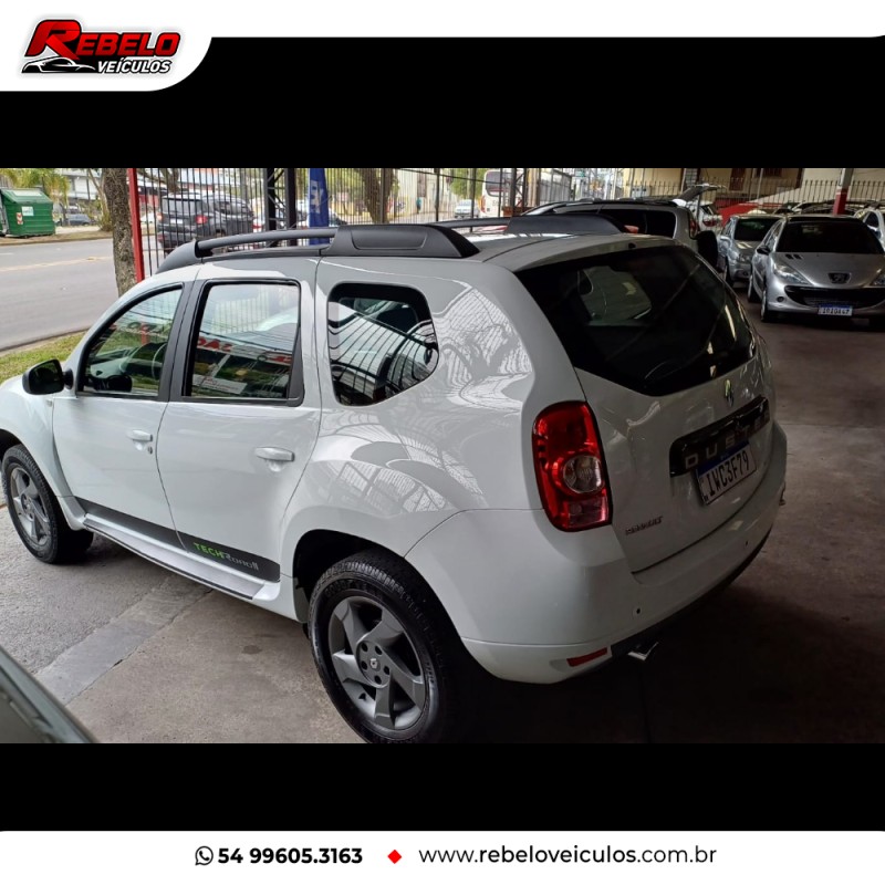 DUSTER 2.0 TECH ROAD II 4X4 16V FLEX 4P MANUAL - 2015 - CAXIAS DO SUL