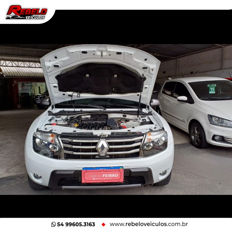 DUSTER 2.0 TECH ROAD II 4X4 16V FLEX 4P MANUAL - 2015 - CAXIAS DO SUL