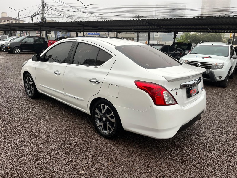 VERSA 1.6 16V FLEX UNIQUE 4P XTRONIC - 2017 - CAXIAS DO SUL