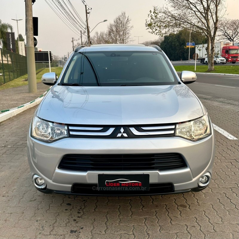 OUTLANDER 2.0 16V GASOLINA 4P AUTOMÁTICO - 2014 - ESTâNCIA VELHA