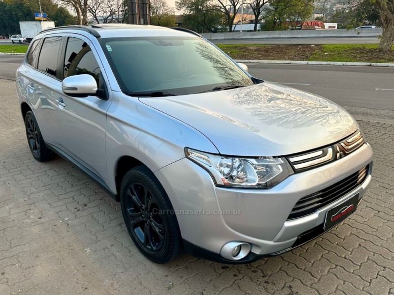 OUTLANDER 2.0 16V GASOLINA 4P AUTOMÁTICO - 2014 - ESTâNCIA VELHA