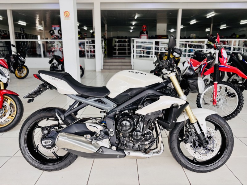 street triple 675 abs 2017 novo hamburgo