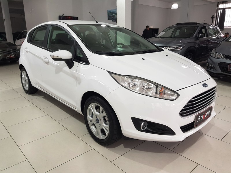 FIESTA 1.6 SE HATCH 16V FLEX 4P AUTOMÁTICO - 2015 - CAXIAS DO SUL