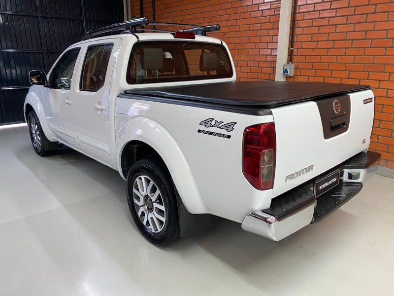 FRONTIER 2.5 SL 4X4 CD TURBO ELETRONIC DIESEL 4P AUTOMÁTICO - 2014 - BENTO GONçALVES