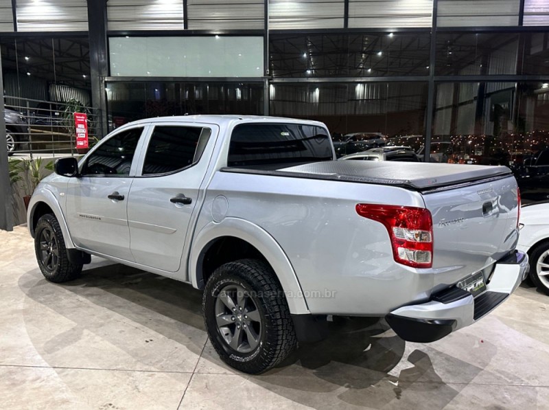 L200 TRITON 2.4 GL 4X2 CD 16V FLEX 4P MANUAL - 2023 - CAMPO BOM