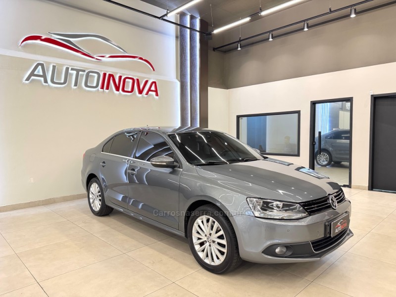 JETTA 2.0 COMFORTLINE FLEX 4P TIPTRONIC - 2012 - IVOTI