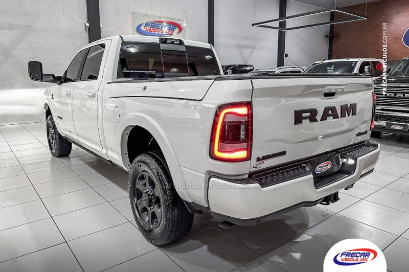 3500 LARAMIE 6.7 CD 4X4 TURBO DIESEL 4P AUTOMÁTICO - 2022 - SARANDI