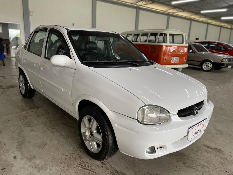 CORSA 1.6 MPFI CLASSIC SEDAN 8V GASOLINA 4P MANUAL - 2003 - BOM PRINCíPIO