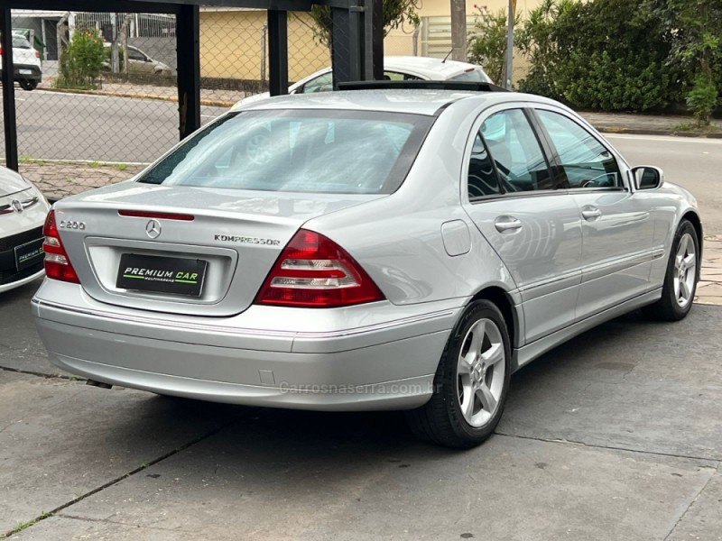 C 200 K 1.8 AVANTGARDE KOMPRESSOR GASOLINA 4P AUTOMÁTICO - 2006 - CAXIAS DO SUL