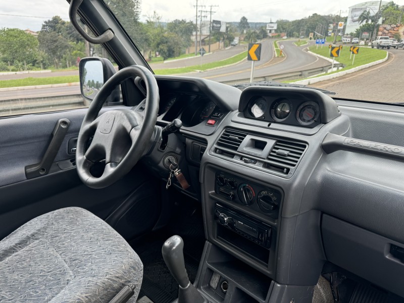 PAJERO 3.5 GLS 4X4 V6 24V GASOLINA 2P MANUAL - 1999 - DOIS IRMãOS