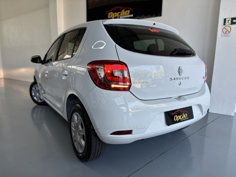 SANDERO 1.6 EXPRESSION 16V FLEX 4P MANUAL - 2017 - NOVO HAMBURGO